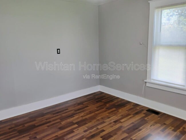 Photo - 615 N Avery St Unit 1