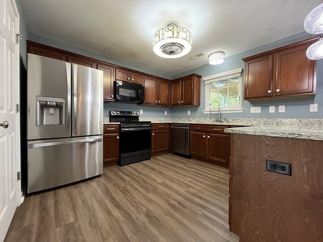 Photo - 2043 Covered Bridge Ct