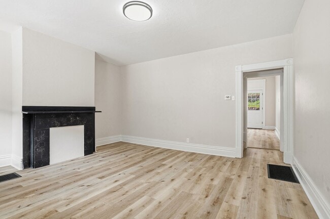 Photo - 3 bed 1 bath - completely updated, great location, central air, laundry