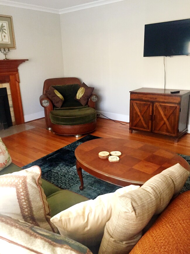 Photo - 5027 Hollow Rock Rd