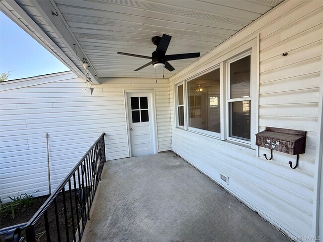 Photo - 518 W Olive St