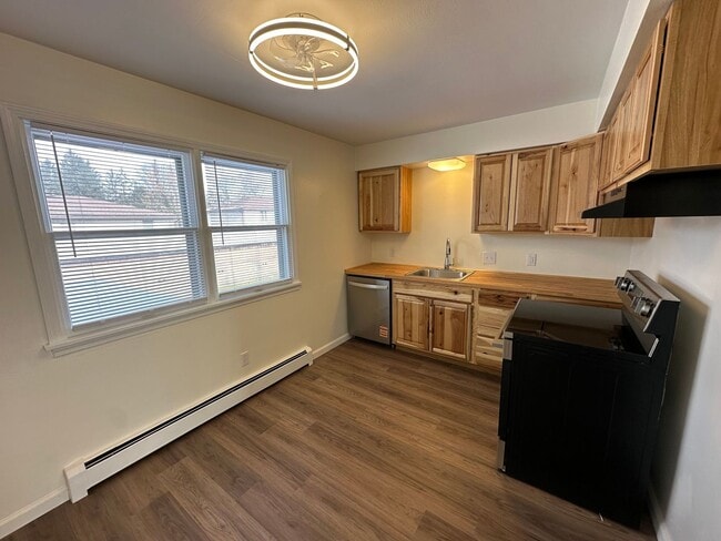 Photo - 840 Moyer Ave Unit 3