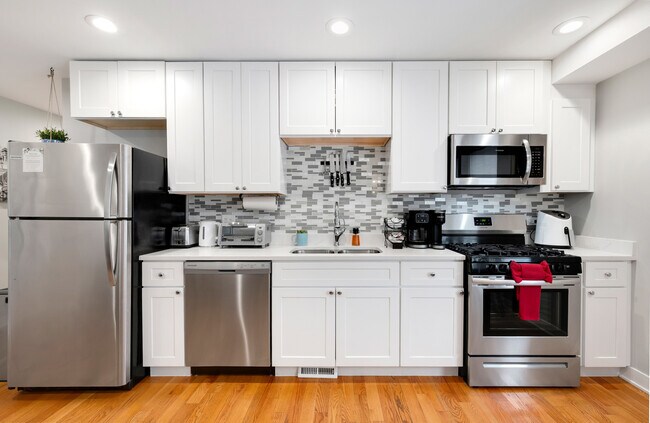 Photo - 2440 W 24th Pl Unidad 1F