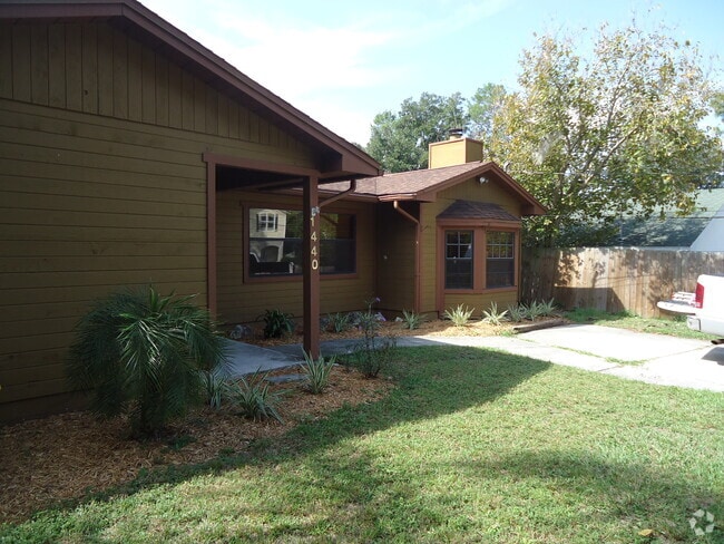 Building Photo - 1440 Vista Pl Rental