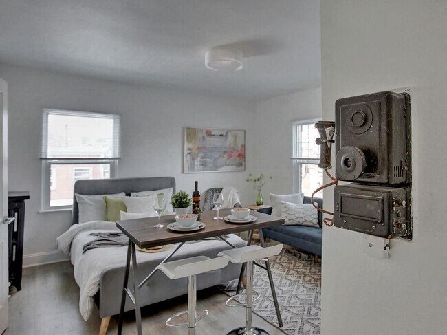 Lynnwood Apartments - Lynnwood Apartments