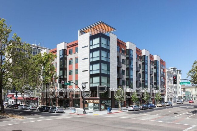 Photo - 777 Broadway