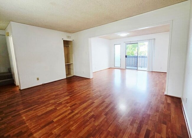 Photo - Ridgeway - Aiea: 3 Bed, 1.5 Bath Townhome w/ 2 assigned parking