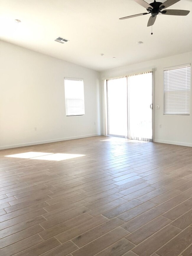 Photo - New Build, Modern Home in SW Bakersfield