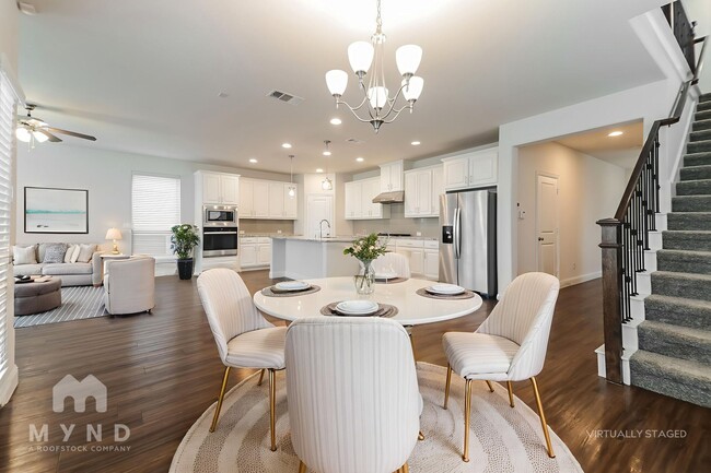 Photo - 3105 Damsel Sauvage Ln