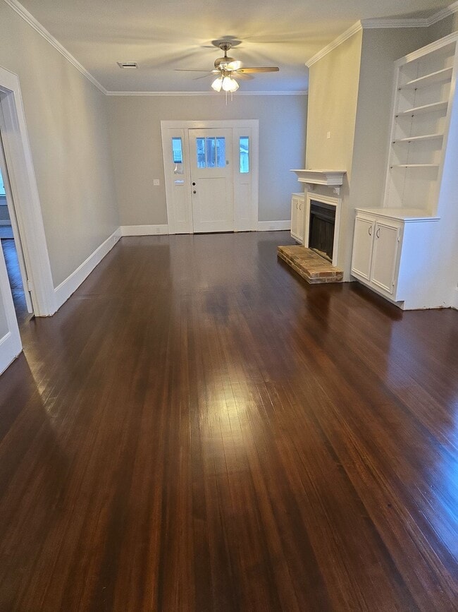 Photo - 616 Merrick St
