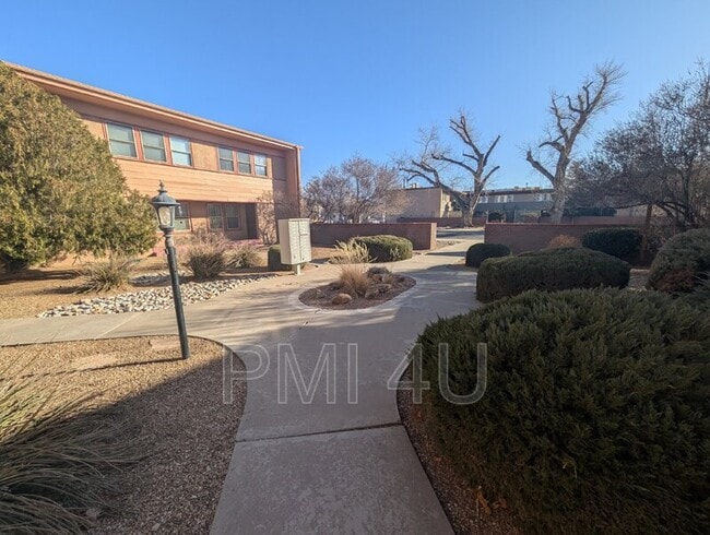 Photo - 1405 San Carlos Rd SW Unit 6