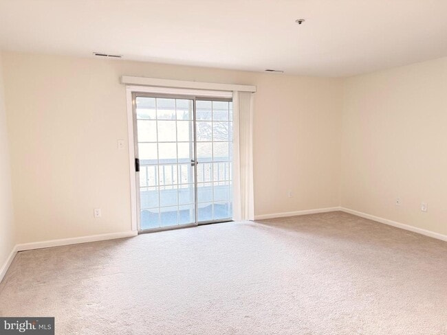 Photo - 37 Wickham Ct