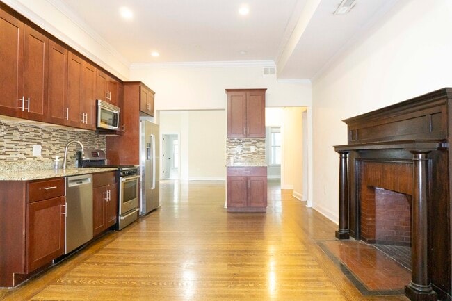 Photo - 18 Robeson St