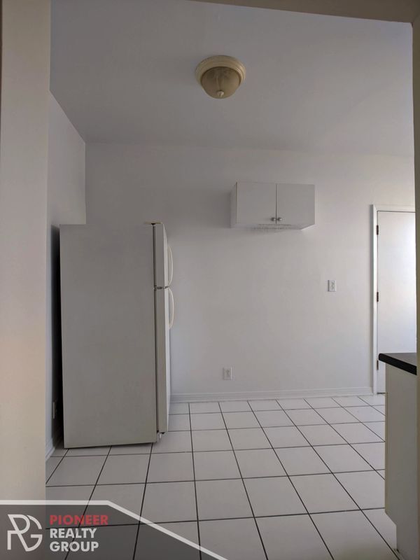 Photo - 3042 N Whipple St Unit 2