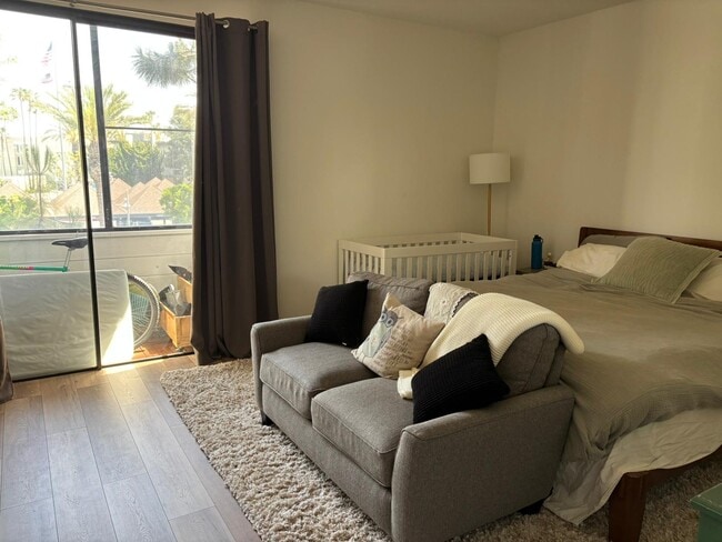 Photo - 310 Tahiti Way Unit 204