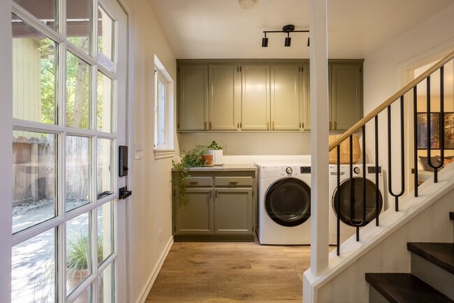 Photo - Ultra Unique Chico Tree House in The Avenues