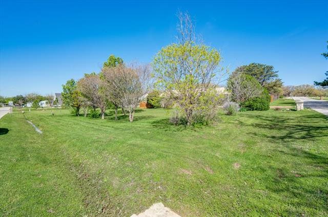 Photo - 304 Oak Dr