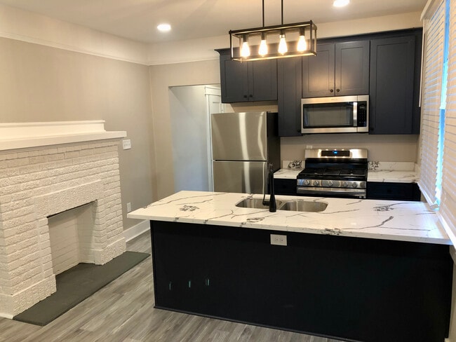Photo - 8400 Nelson St Unit 8402