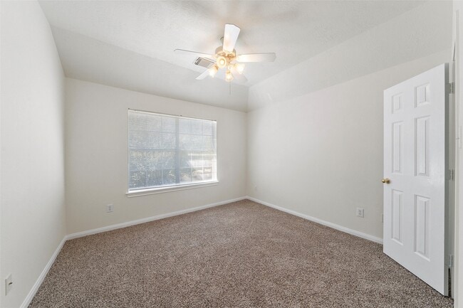 Photo - 14213 Stone Bluff Ln