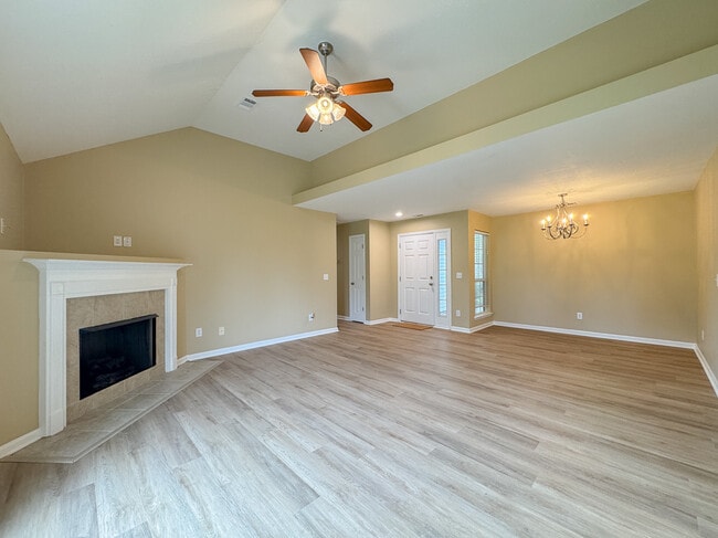 Photo - 304 Brina Rd