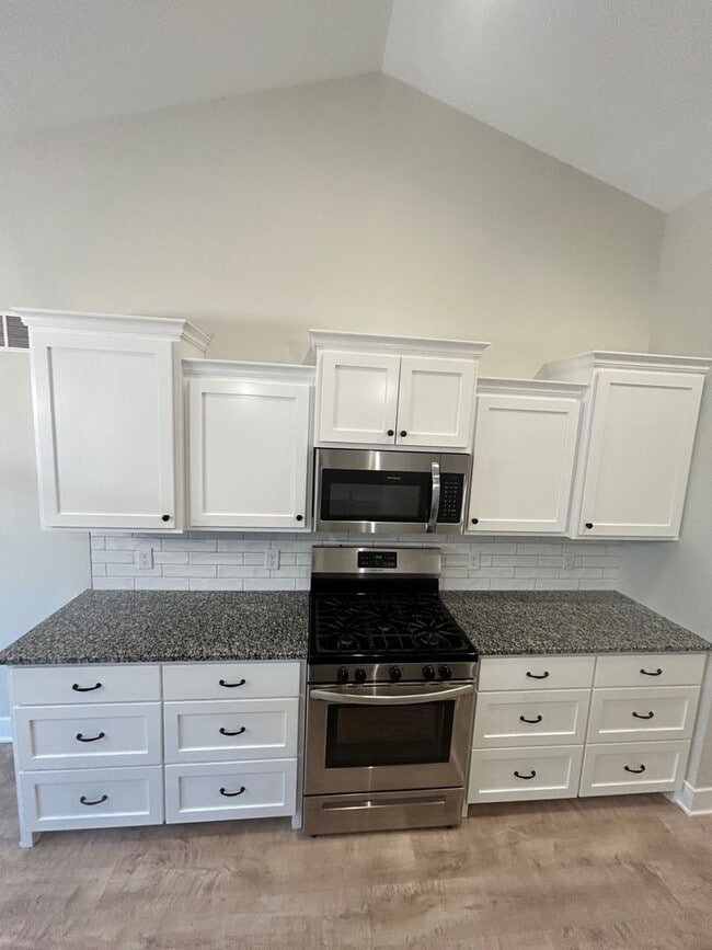 Photo - 3837 Delia Dr