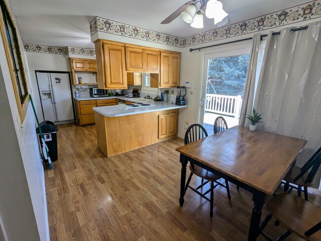 Photo - 2660 Central Ave