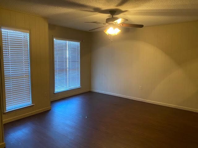 Photo - 307 Mildred St