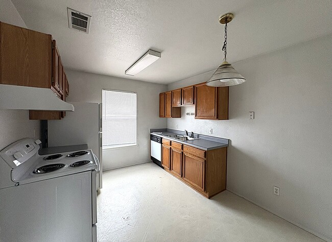 Photo - 1706 Windward Dr Unit C