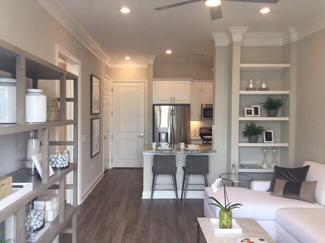 Photo - Luxury Living – Steps from Everything!! Unit 21AN1