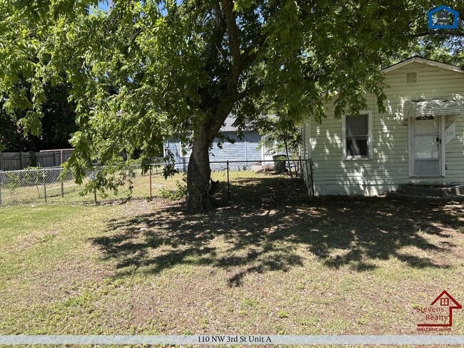 Photo - 110 NW 3rd St