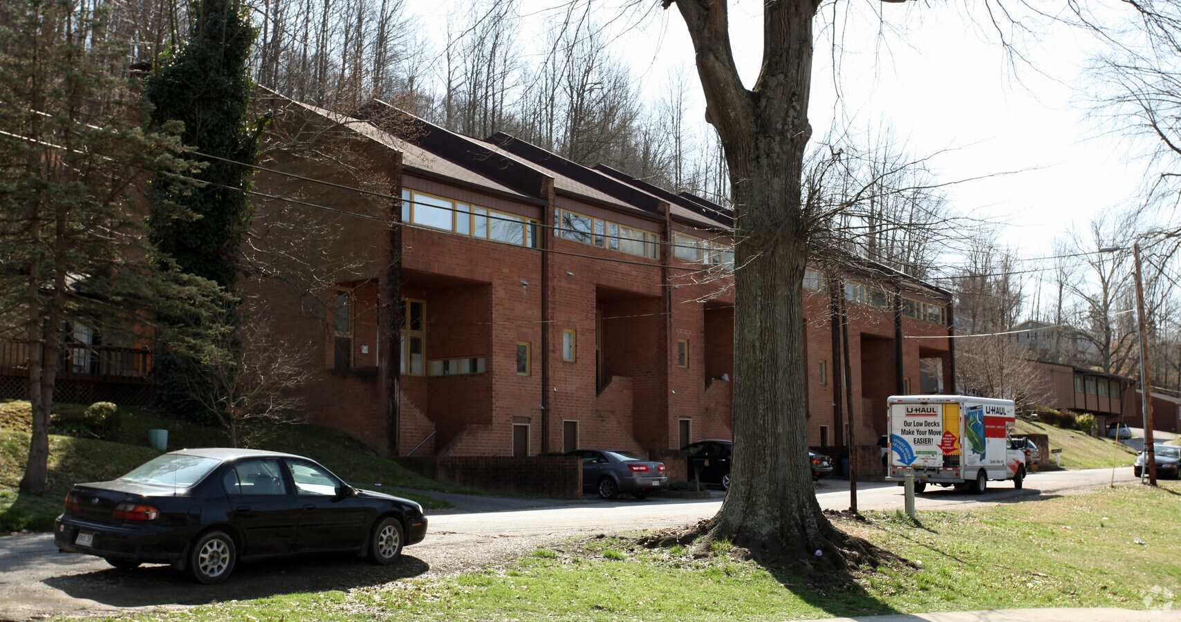 Photo - Cantrell Manor Apartments