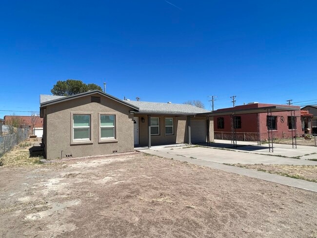 Photo - 408 Ramona Ave