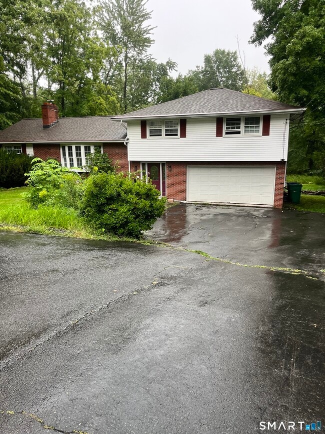 Photo - 1040 Mountain Rd