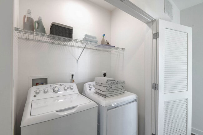 Photo - Avanti Luxury Apartments