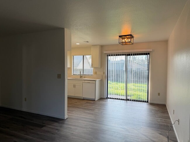 Photo - Remodeled 3 bedroom 2 bath house in Citrus Heights HUGE YARD