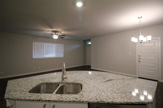 Photo - 25504 Starling Ln