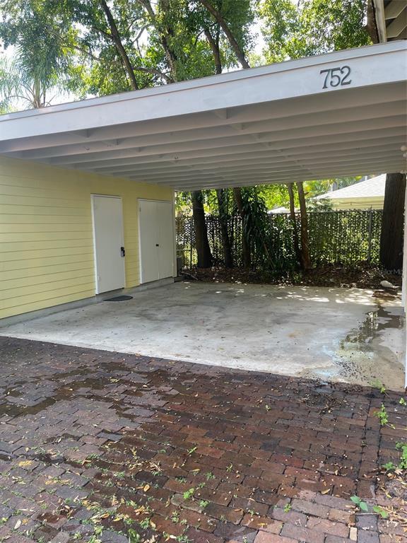 Photo - 752 N Westmoreland Dr