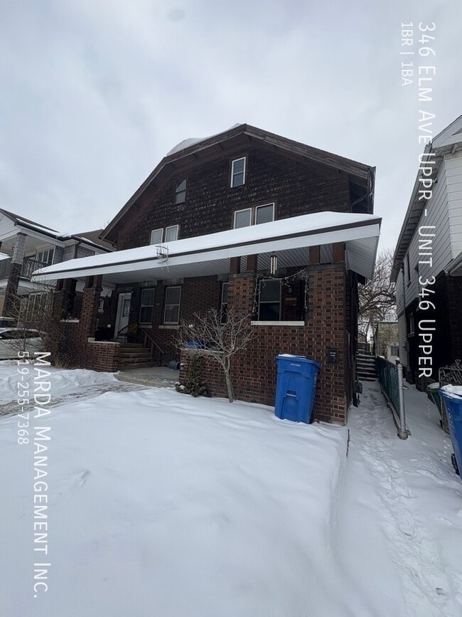 Building Photo - COZY 1 BED/1 BATH UPPER Unit 346 Upper