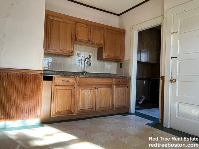 Photo - 166 Elm St Unidad 2