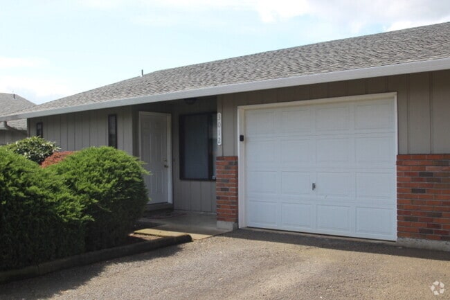 Building Photo - 3012 NE 78th Ave Rental