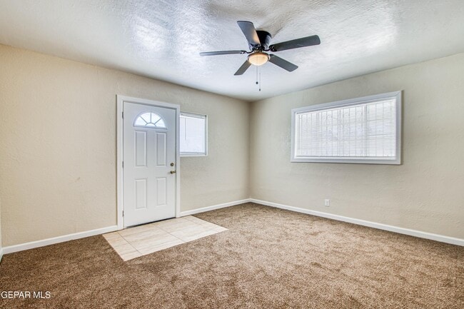 Photo - 1611 N Kansas St Unit B