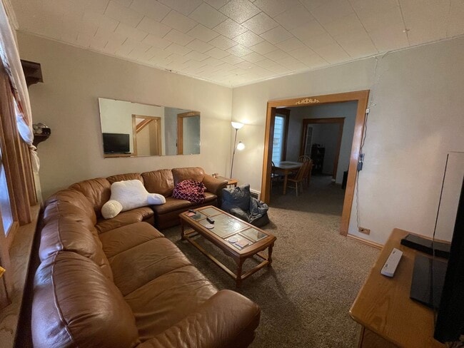 Photo - AVAILABLE JUNE 1st - 5 Bed, 2 Bath Home w/ Huge Enclosed Porch!