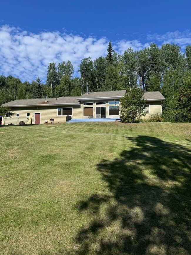 Photo - Beautiful 3 Bedroom, 2 bath, 2 Car Garage home off Chena Hills/Chena Ridge