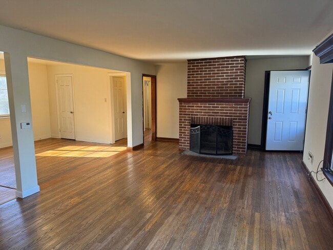 Photo - 930 N Atherton St