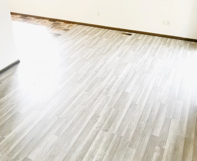 Photo - 1218 Trailwood N