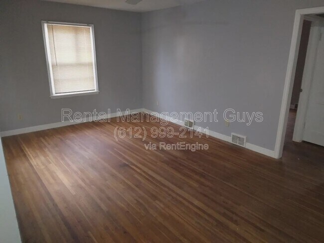 Photo - 4534 Zane Ave N