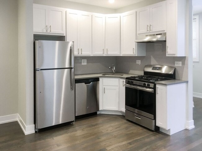 Photo - 4951 N Oakley Ave Unit 1