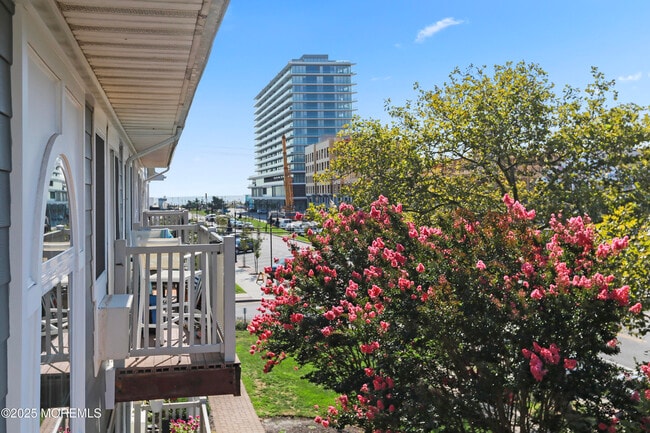 Building Photo - 305 4th Ave Unit 301 Rental