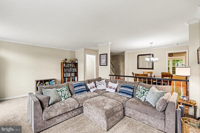 Photo - 7468 Brighouse Ct