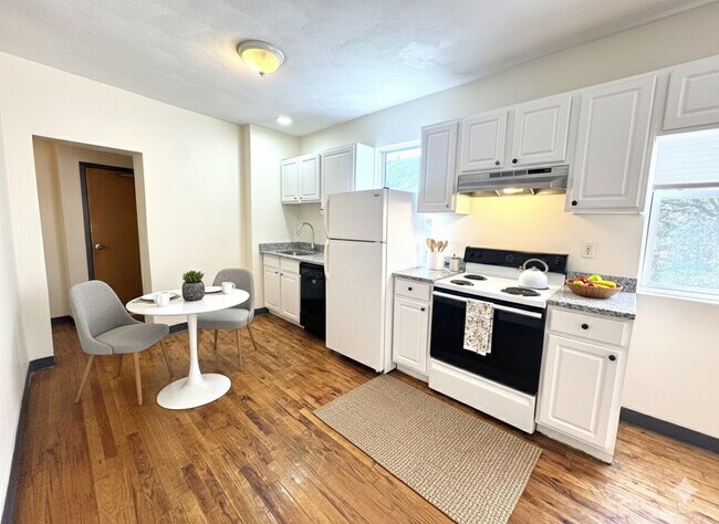 Building Photo - 840 Huntington Ave Unit 2